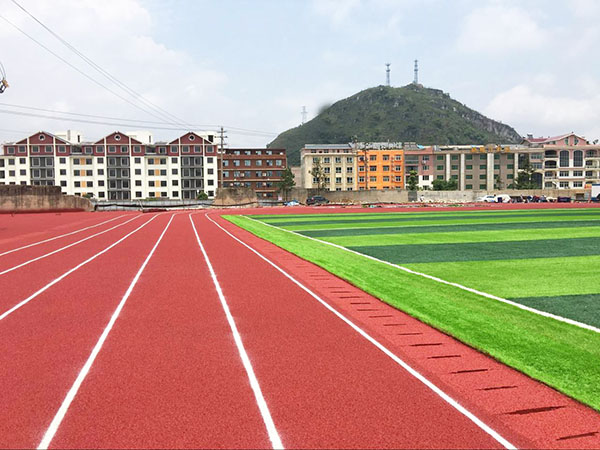 全塑型塑胶跑道（喷涂）施工方案